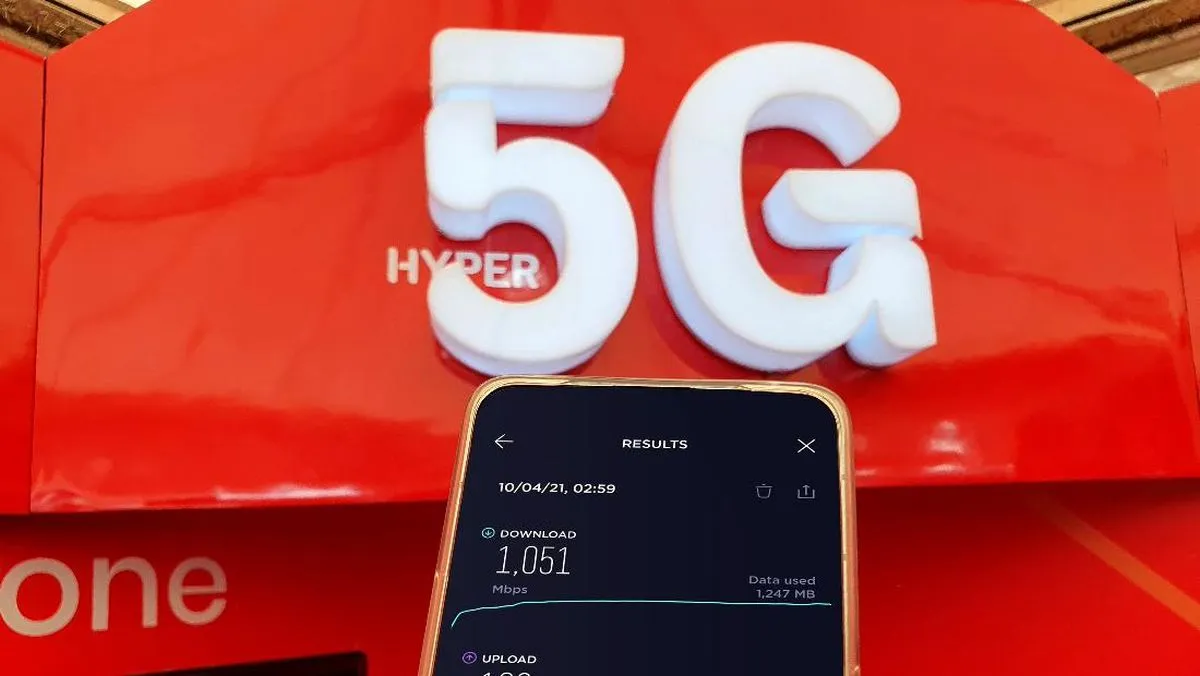 Tampilan menu pengaturan jaringan seluler pada smartphone untuk mengecek opsi jaringan 5G